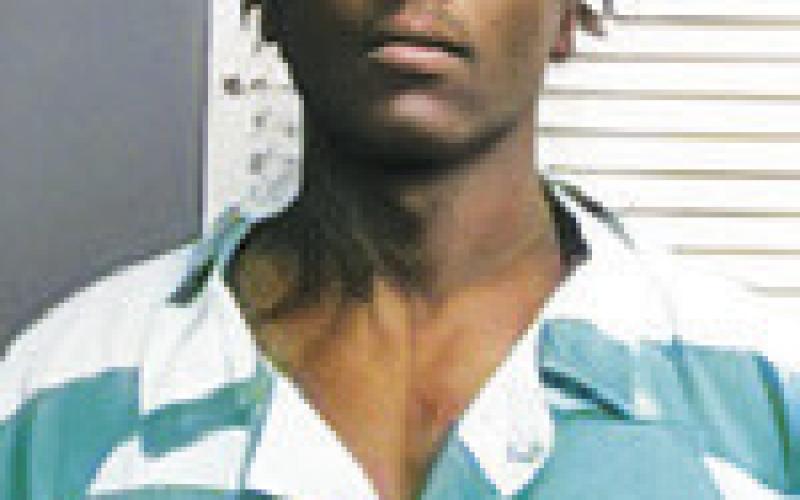 Man charged in assault on 2 jailers
