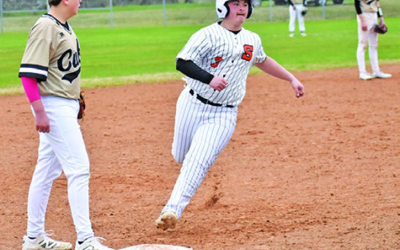 SOMERVILLE’S LUKE MOSES gets top third base against RTC. Tribune photo by Roy Sanders