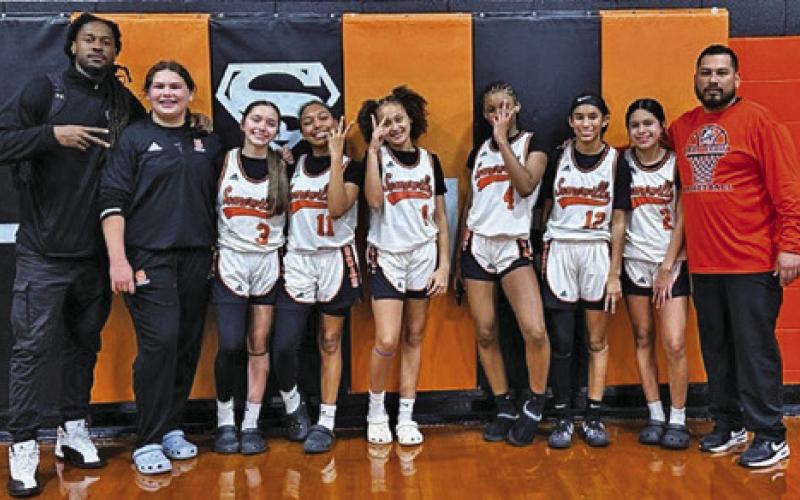 THE SOMERVILLE JUNIOR HIGH GIRLS Team Orange won the consolation title at a tournament in Schulenburg last weekend, defeating Weimar 43-40 in the consolation championship.