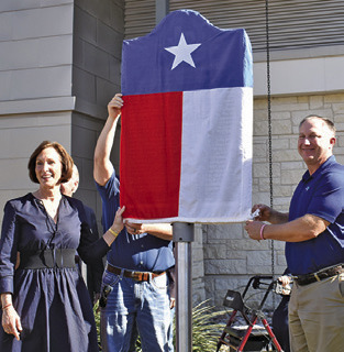 CITIZENS STATE Bank unveiled its Texas Historical Marker on Friday in Somerville. Tribune photo by Roy Sanders.