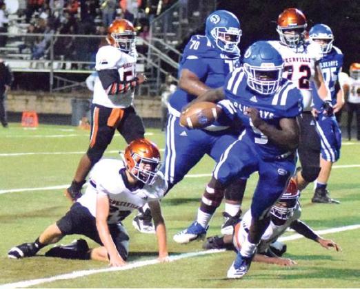 SNOOK RUNNINGBACK MATTHEW JORDAN breaks away from Somerville’s Dominic Tucker and Verkobe Woodberry for a big gain during the Bluejays win over the Yeguas on Friday night at Allen Academy. -- Tribune photo by Denise Hornaday