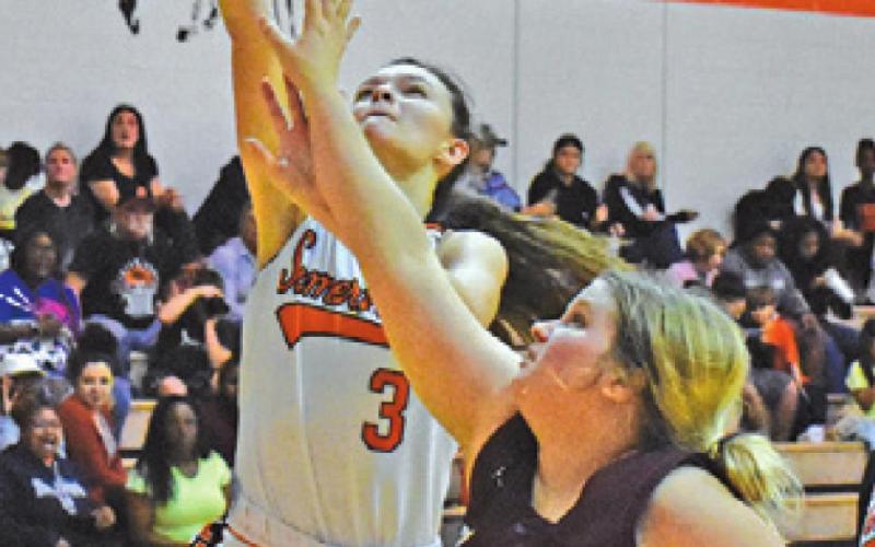 EMMA KOVASOVIC DRIVES for a layup during the Somerville-Fayetteville game last week. -- Tribune photo by Roy Sanders