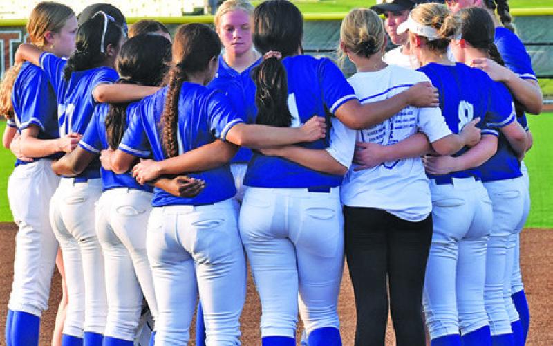 THE LADY JAYS MEET ON the field at Lady Hornet Field after they lost to Thorndale in the area round. -- Tribune photo by Roy Sanders.