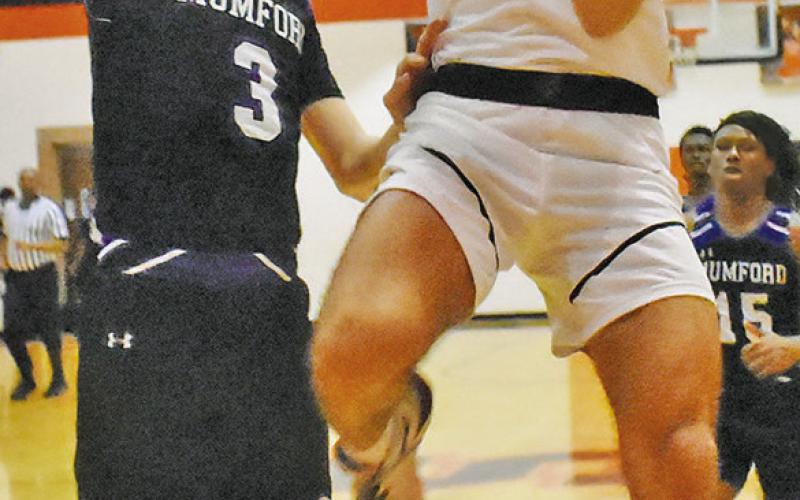 SOMERVILLE’S GAVIN Williams leaps to take this shot. -- Tribune photo by Roy Sanders