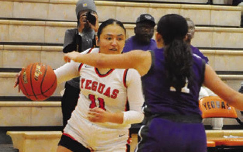 SOMERVILLE SENIOR Vivianna Munoz scored 24 points against Calvert on Friday. Tribune photo by Denise Squier