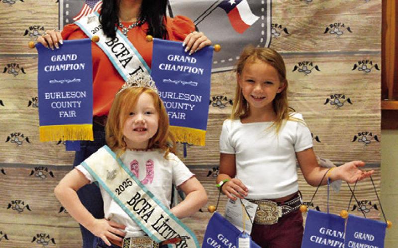 BRITTAN BLUM WON GRAND IN Junior Embellished and several Junior Horticulture categories. Also pictured are Fair Queen Kodi Hitchcock and Little Miss Taytum Hohlt. Tribune photo by Sabine Lazo