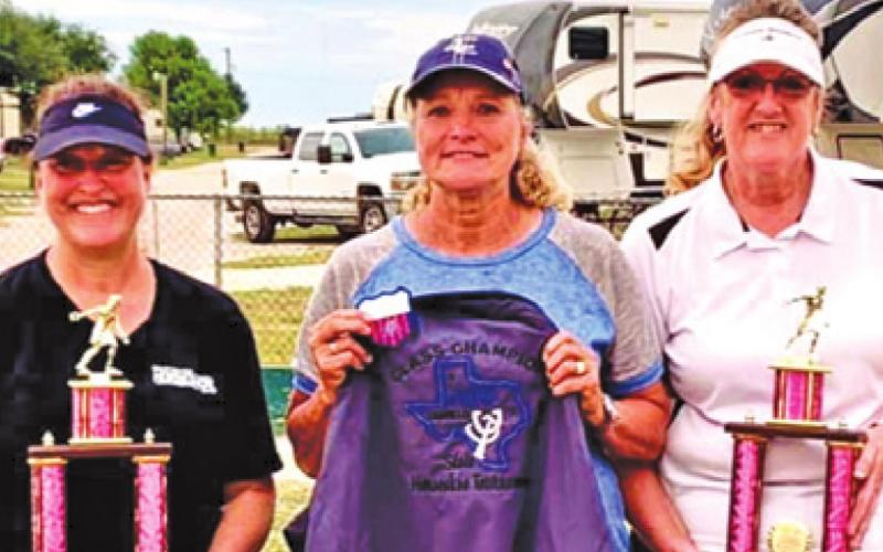 DORIS HIEDEN (center) won the Texas Horseshoe Pitchers Association (THPA) women’s championship this past weekend and broke the record for ringer percentage in the women’s division and in the THPA.