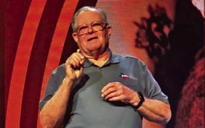 STEVE MCCOY OF HAVEN Animal Rescue of Texas speaks at the Best Friends Animal Society’s national conference in Palm Beach, California. Photo courtesy of Steve McCoy