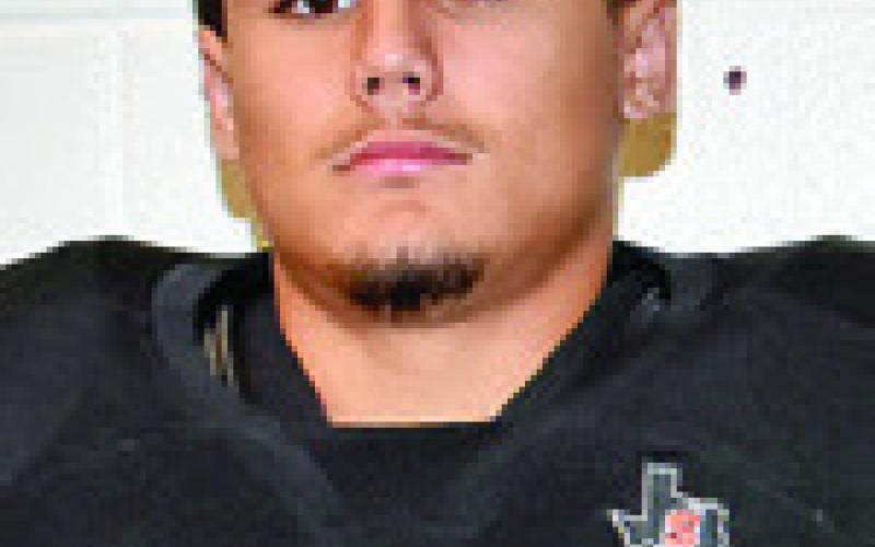 In the Yeguas’ final district game against Milano, Teague was 6-8 in passing for 91 yards with four TDs and had 12 carries, running for 167 yards.