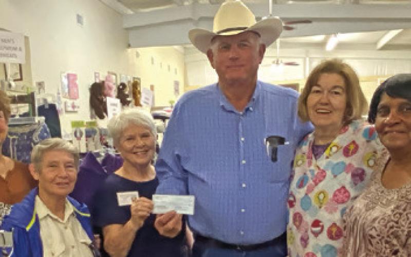 KJT #12 PRESIDENT FRANKLIN Karasek and Secretary/Treasurer Linda Gaas recently presented a check to SAAM’s House for $250 from the KJT Memorial Foundation. Accepting the check on behalf of SAAM’s House were Diane Ganske, Ruth Cummins, Bonnie Blue and Barbara Stevenson.