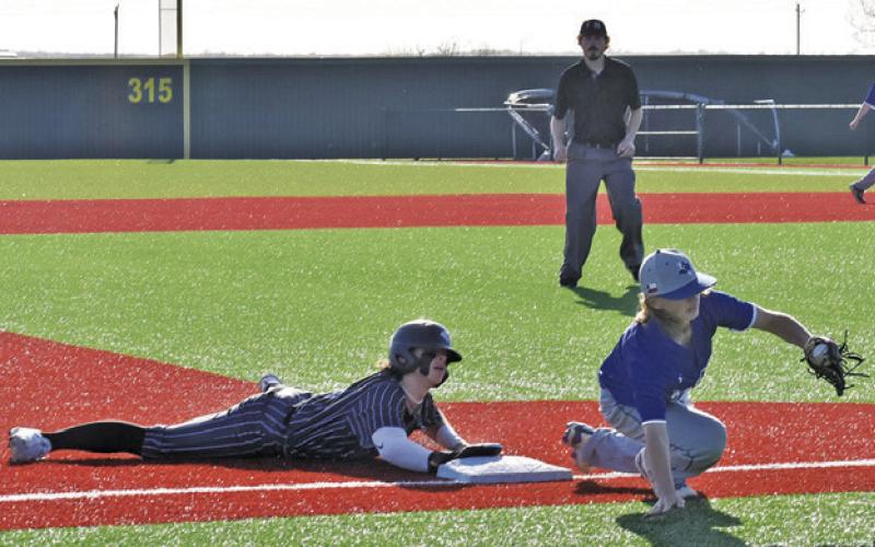 Snook falls in 2 district games against Mumford