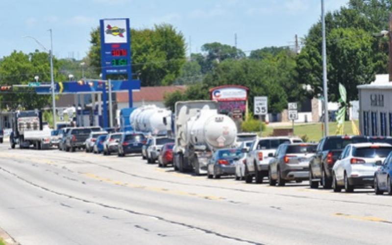EASTBOUND TRAFFIC ON State Highway 21 East