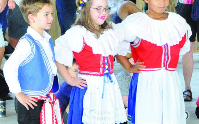 SNOOK BESEDA DANCERS of all ages were enjoying Saturday’s Kolache Festival. Tribune photo by Denise Squier