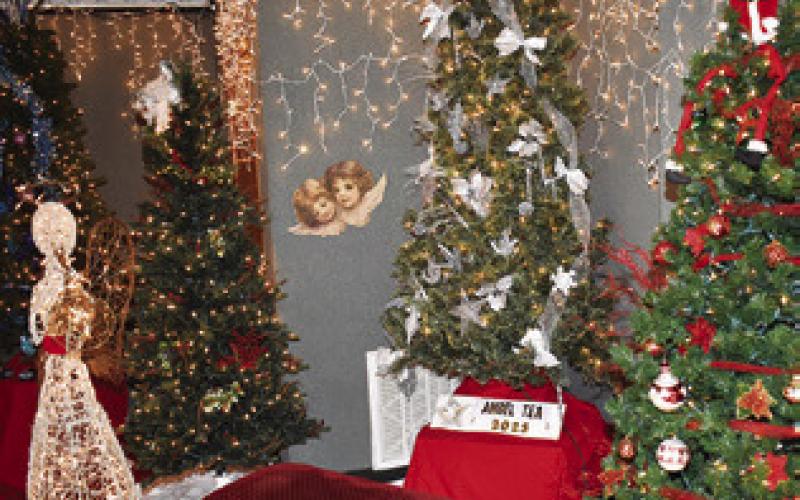 THESE CHRISTMAS DECORATIONS were enjoyed by visitors and members of the First United Methodist Church of Somerville on Dec. 6 at the church’s annual Angel Tea celebration.