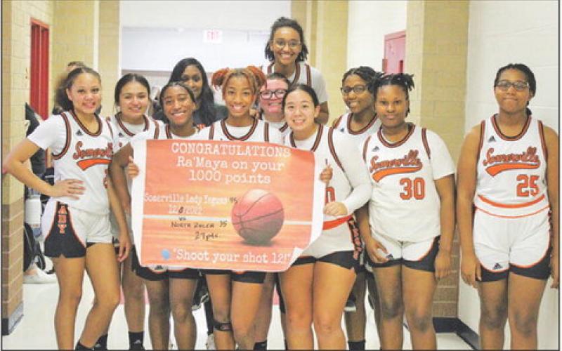 Carter scores 1,000th point