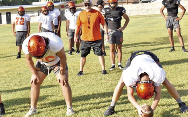 THE SOMERVILLE YEGUAS work on their punt drill on Monday during practice. -- Tribune photo by Roy Sanders