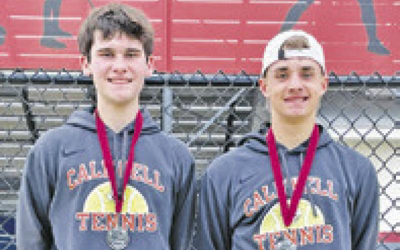 Last week at the Groesbeck Tournament, the duo won the boys’ doubles title in grand fashion, beating opponents 8-2 (first match), 8-4 (quarterfinal), 8-2 (semifinal) and 8-1 (championship).