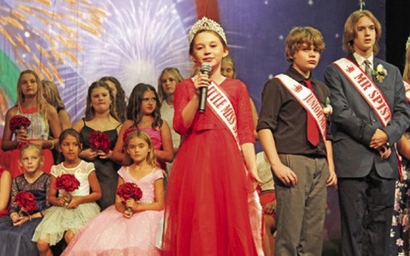 2023-2024 LITTLE MISS SPJST Madelynn Bammel of Lodge 17, New Tabor delivers her farewell speech prior to crowning the new State Royalty.