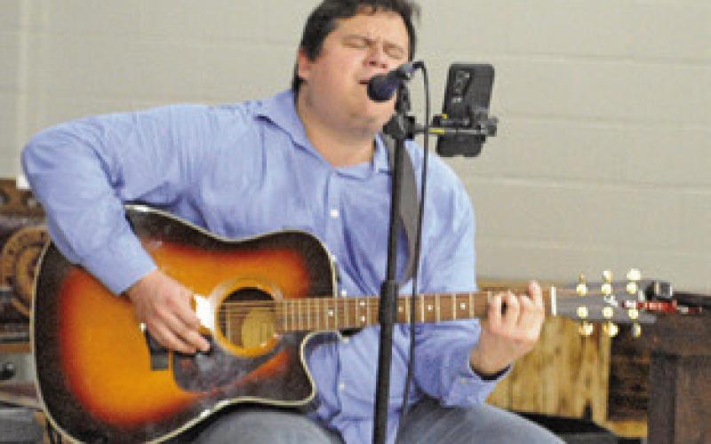 LIVE MUSIC WAS FEATURED at Saturday’s Somerville Education Foundation Gala at Somerville Elementary School. Tribune photo by Denise Squier