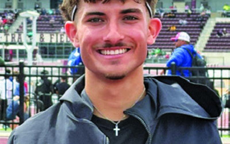 Ellis places 4th at Bluebonnet Invitational