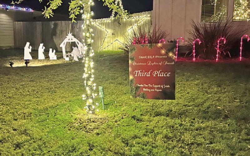 JOHN AND MARCHELLE Conway were awarded third place in the residence category of Snook EEA’s “Christmas Lights of Snook.”
