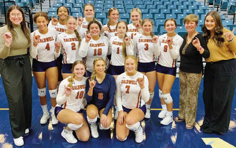 Lady Hornets advance to Area round of UIL Class 4A volleyball playoffs