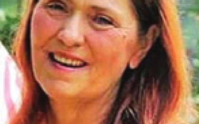 LAURA EARLE