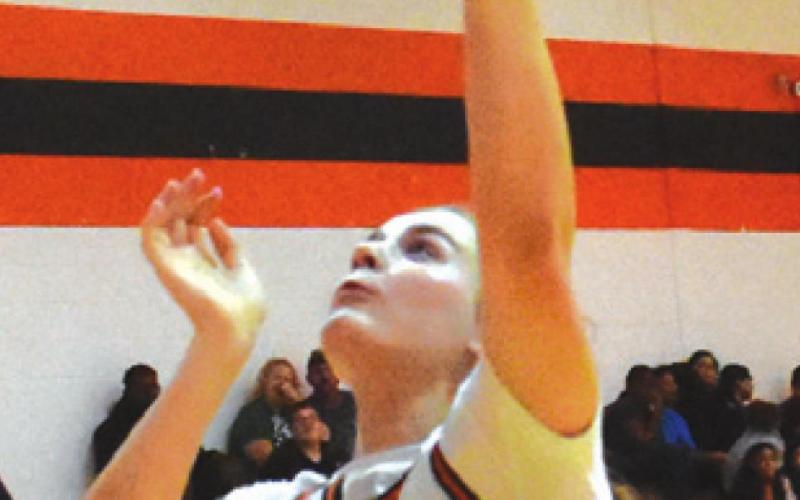 HALLE STEVENS shoots a layup during the Somerville-Thrall game last Friday night.