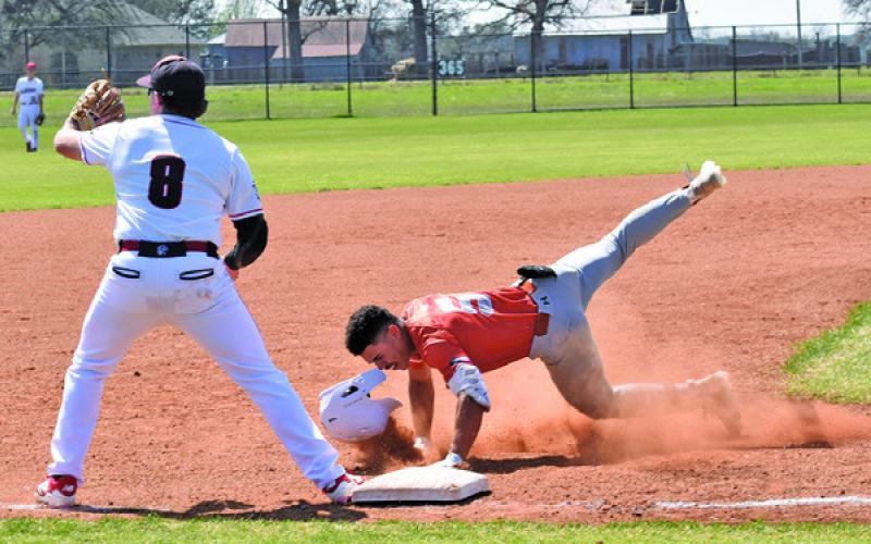 Hornets dominate in 7-1 win over CTC