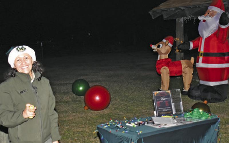 VISITORS WERE GREETED in December at the Holiday Hay Rides and Hot Chocolate Christmas at Birch Creek State Park at Lake Somerville. A good crowd attended and enjoyed the event. Tribune photo by Roy Sanders