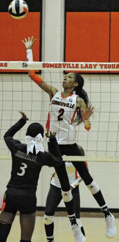 Lady Yeguas clinch playoff spot with win over Hearne