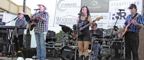 PEOPLE’S CHOICE BAND FROM AUSTIN provided the featured entertainment for last Saturday night’s “Summer Concert Series,” hosted by Main Street Caldwell. Tribune photo by Denise Squier