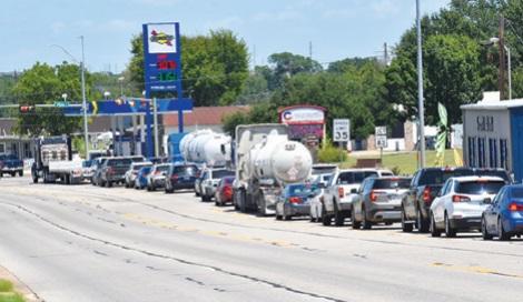 EASTBOUND TRAFFIC ON State Highway 21 East