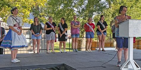 SEVERAL PAST MISS KOLACHE FESTIVALS were on hand to celebrate the festival’s 40th year on Saturday during the Opening Ceremonies of the 40th Annual Kolache Festival. Tribune photo by Denise Squier