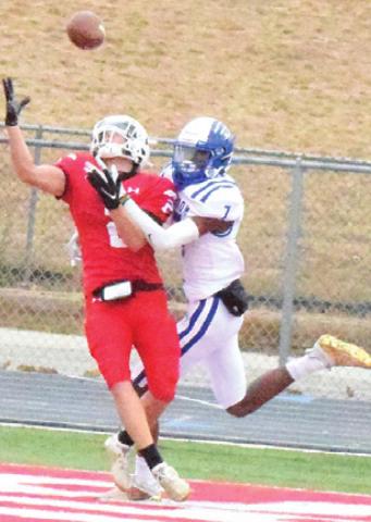 DESHUN HAMILTON breaks up Christoval’s pass attempt during Snook’s third round playoff loss. -- Tribune photo by Denise Hornaday
