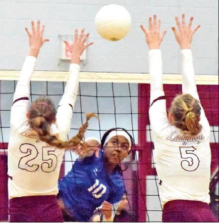 JAIVAN STRINGFELLOW WILL BE one of the players expected to lead the Lady Jays this season. She is pictured during the 2018 Class 2A UIL Volleyball Playoffs. -- Tribune photo by Denise Hornaday