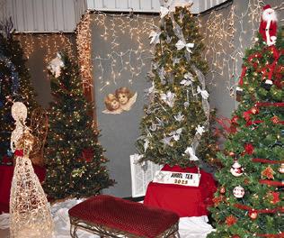 THESE CHRISTMAS DECORATIONS were enjoyed by visitors and members of the First United Methodist Church of Somerville on Dec. 6 at the church’s annual Angel Tea celebration.