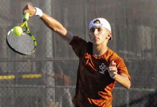 Hornet tennis nets district title