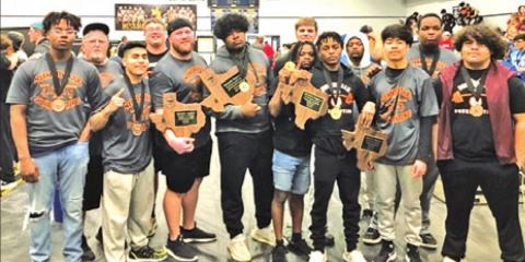 Yegua powerlifting wins boys’ Region 4 Division 4 team title