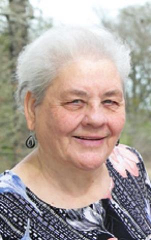 CAROLINE SIMONS