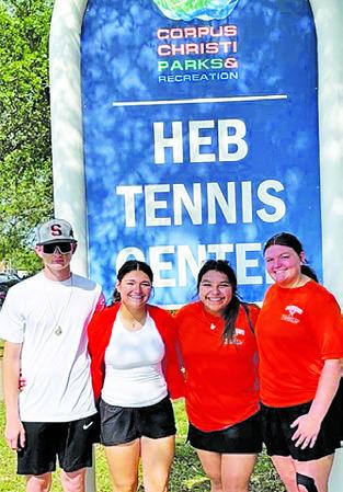 Somerville tennis competes at regionals