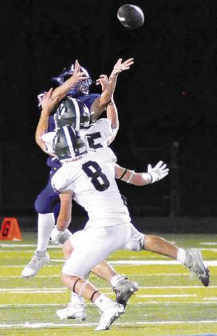 SNOOK’S TRISTAN Yen reaches for this pass against Normangee. The Bluejays lost 20-12. Tribune photo by Denise Squier