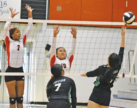 Lady Yeguas fall to Normangee, Hempstead