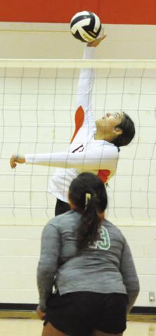 GRACEE GRIFFENSTEIN gets one of her seven kills against Hempstead last Friday night during the Somerville-Hempstead match. Tribune photo by Denise Squier