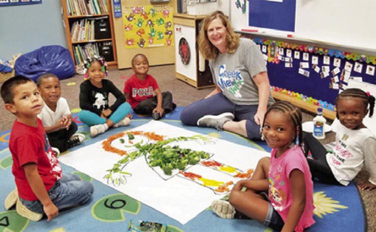 KINDERGARTEN, PRESCHOOL and Head Start teachers can use the new course as a complement to the Early Childhood Learn, Grow, Eat and Go! curriculum. -- Texas A&amp;M AgriLife photo