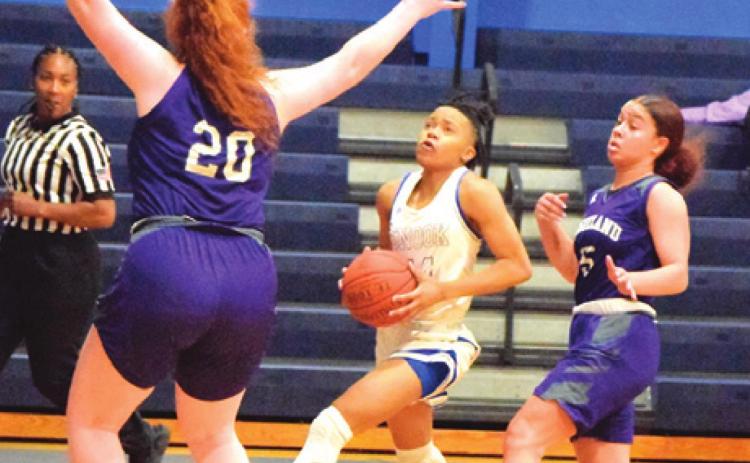 SNOOK’S JAKAYLA KEARNEY