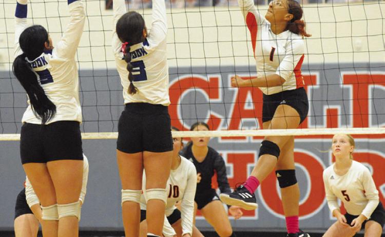 Lady Jays beat Lady Yeguas in playoff play-in to continue season