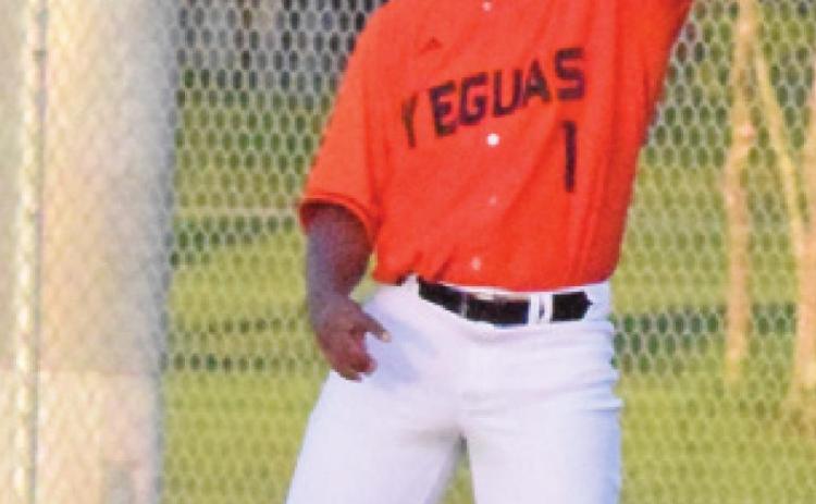 ARVIS BURNS makes at catch for the Yeguas.