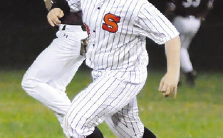 LUKE MOSES of Somerville runs the bases in last week’s Fayetteville game.